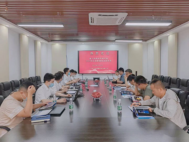 VR+互动｜聚焦安全生产月，尼古拉在行动！